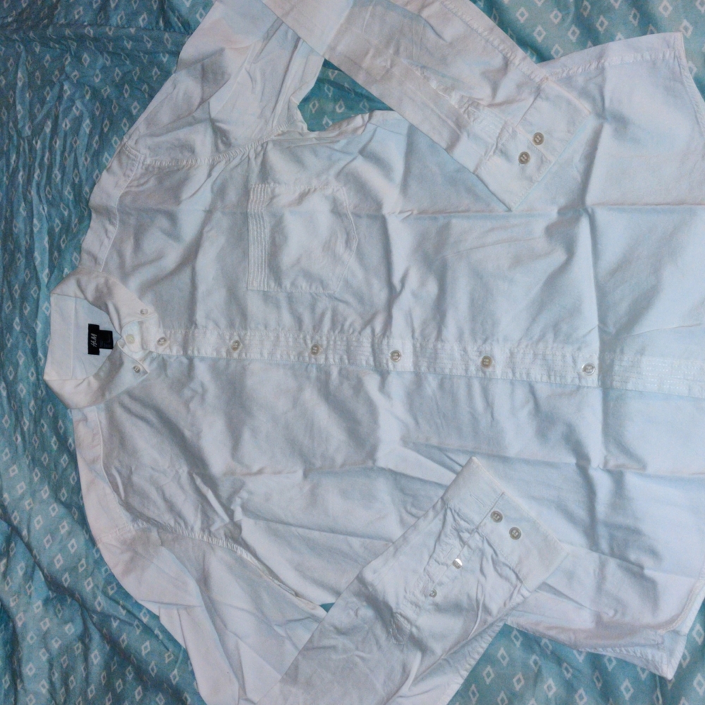 H&M White Button Up Collared Shirt